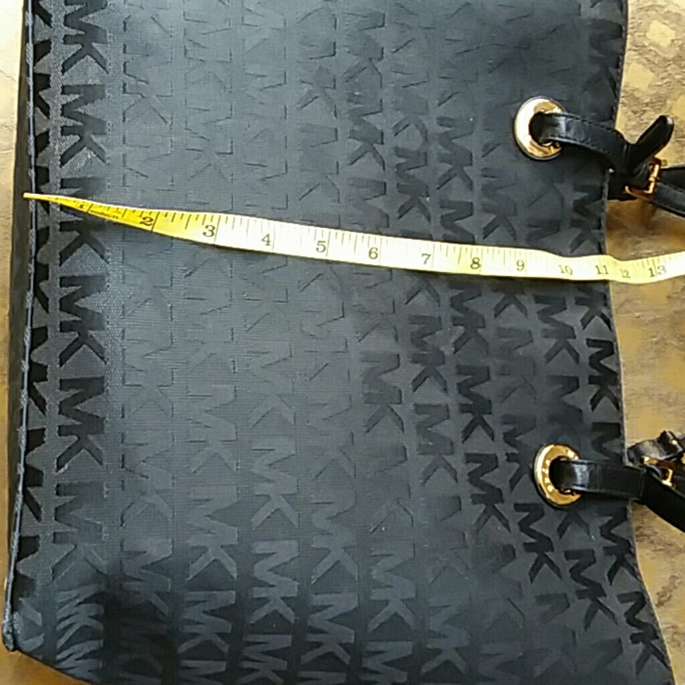 SOLD!!  Michael Kors Black & red LV together - Picture 7 of 8